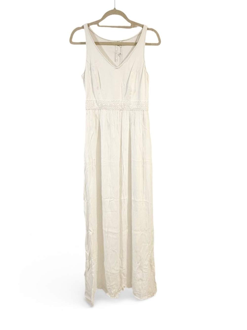 NWT Sleeveless V-Neck Maxi Dress in Cream